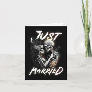 Married Halloween Skeleton Bride And Groom Wedding Card