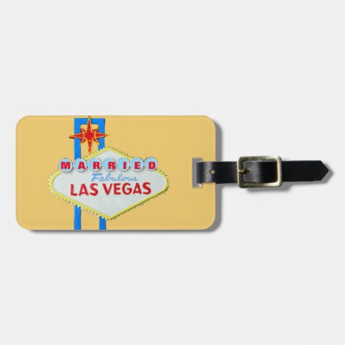 Married in Las Vegas Announcement Luggage Tag