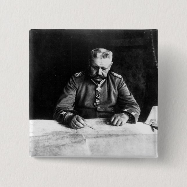 Marshal Paul von Hindenburg, 1914 Button (Front)