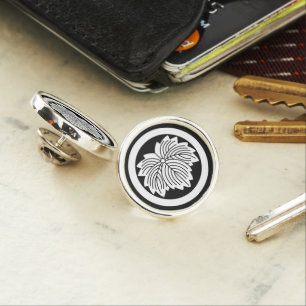 Maruni Oni Tsuta Lapel Pin