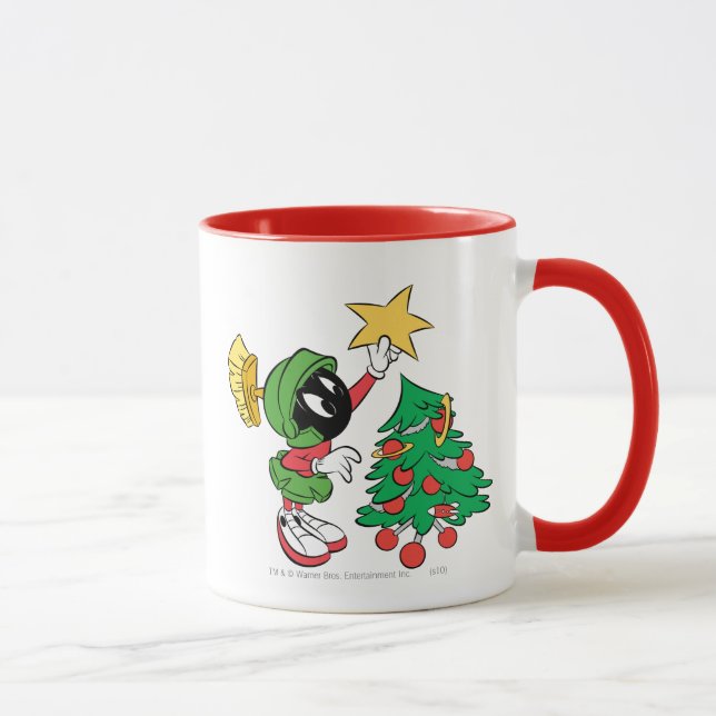 MARVIN THE MARTIAN™ putting star on tree Mug (Right)