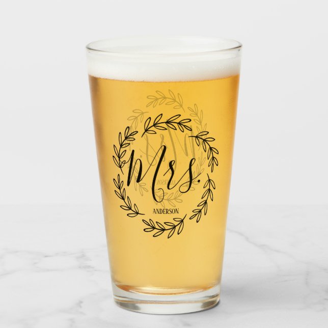 Matching Couple Mrs. Monogram Wreath Glass (Front Filled)