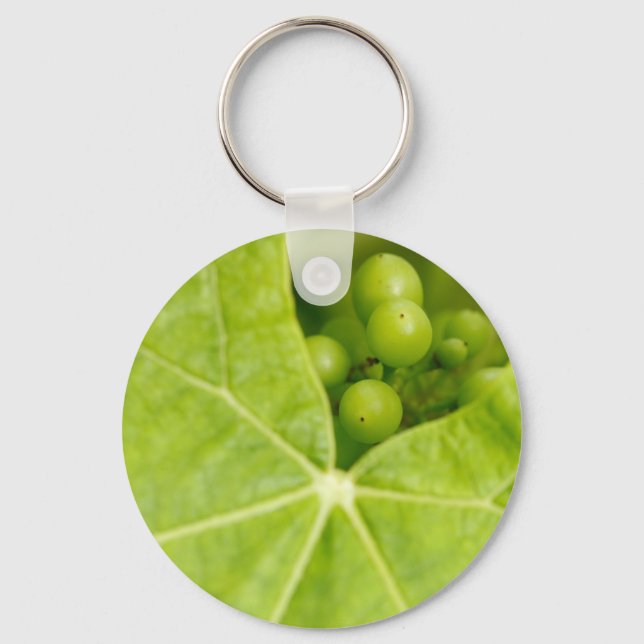Maturing grapes keychain (Front)