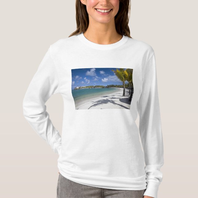 Mauritius, Eastern Mauritius, Trou d' Eau Douce, T-Shirt (Front)
