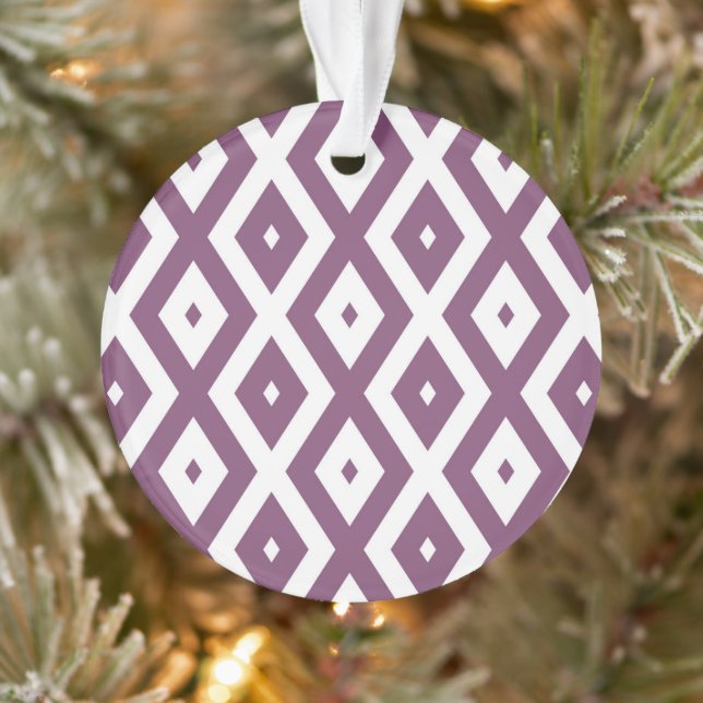 Mauve and white diamond pattern ornament (Tree)