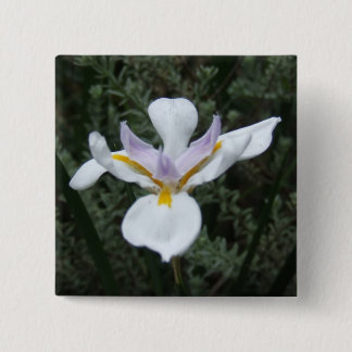 MAUVE IRIS FLOWER BADGE BUTTON