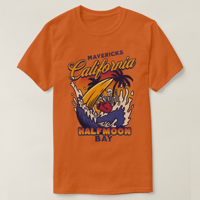 Mavericks Half Moon Bay California Big Wave Surfin T-Shirt (Design Front)