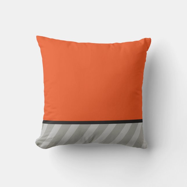 Maxed 02 throw pillow (Front)