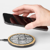 Mazes puzzle 4 entries wireless charger (Hand)