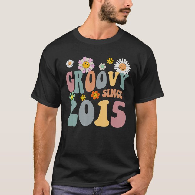 Mb Groovy Since 2015 Retro Hippie Flower 7Th Birth T-Shirt (Front)