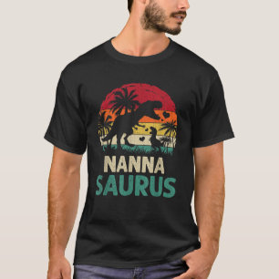 mb Vintage Nanna Saurus Funny Dino Father s Day Mo T-Shirt