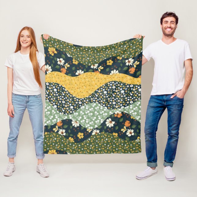 Meadow Waves Fleece Blanket (In Situ)