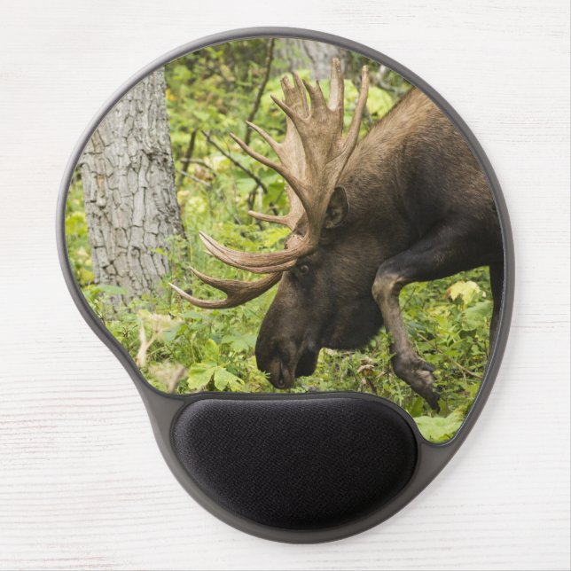 Meandering Moose Gel Mouse Pad (Front)