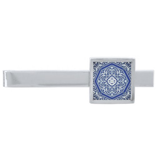 Medallion in Persian Tile Pattern _ Blue and White Silver Finish Tie Bar