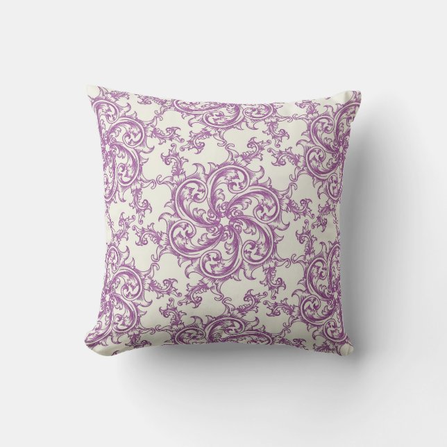 medieval flower pattern pillow (Front)