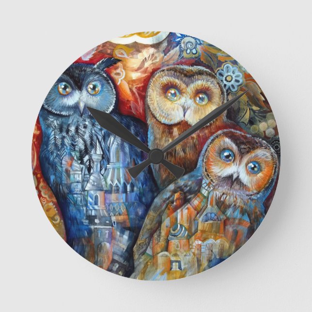 Medieval owls round clock (Front)