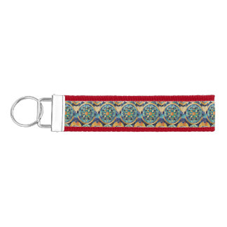 "Medina Maze: Moroccan-Inspired Geometric Design f Wrist Keychain