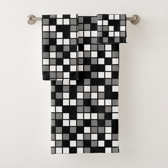 Medium Gray, Black, White Random Mosaic Squares Bath Towel Set (Insitu)