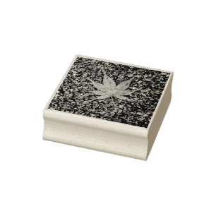 Medium: Maple Leaf Rubber Stamp