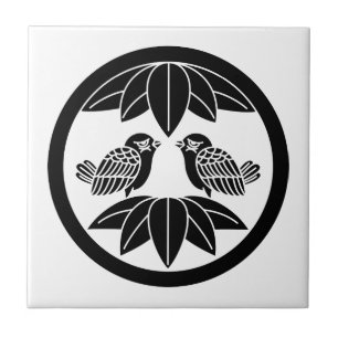 Medium ring with ten sasas facing sparrow ceramic tile