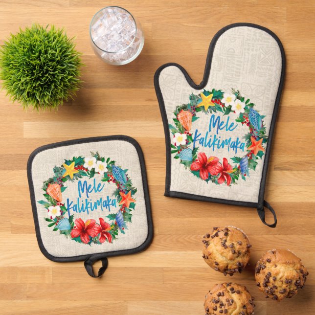 Mele Kalikimaka Hawaiian Beach Christmas Wreath Oven Mitt & Pot Holder Set (Top Down)