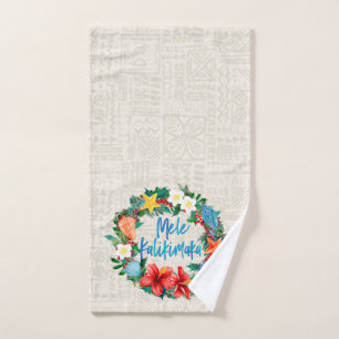 Mele Kalikimaka Hawaiian Christmas Wreath Hand Towel