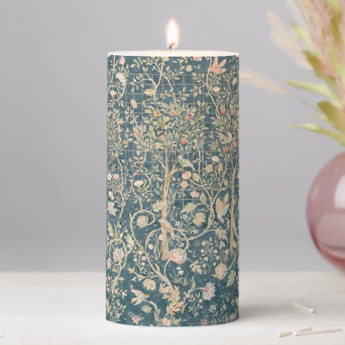 MELSETTER IN STONECROP _ WILLIAM MORRIS PILLAR CANDLE