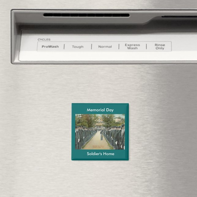 Memorial Day Review Soldiers Home Magnet (In Situ (Dishwasher))