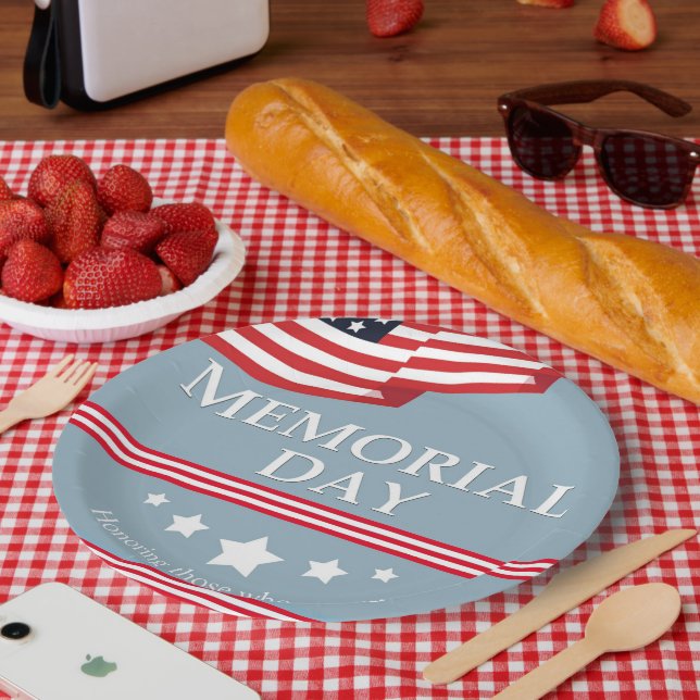 Memorial Day Typography America Flag Stylish Cool Paper Plates (Picnic)