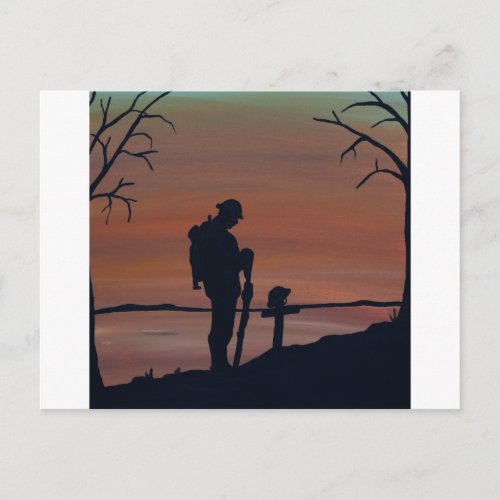 Memorial Veternas Day silhouette solider at grav Postcard