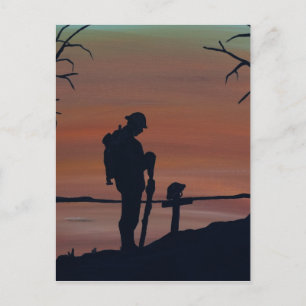 Memorial, Veternas Day, silhouette solider at grav Postcard