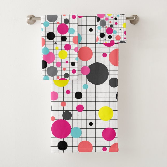 Memphis polka dots bath towel set (Insitu)