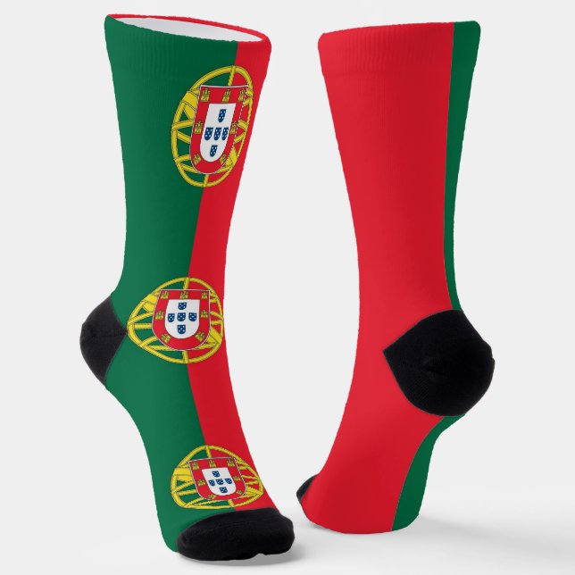 Men crew socks with flag of Portugal (Angled)