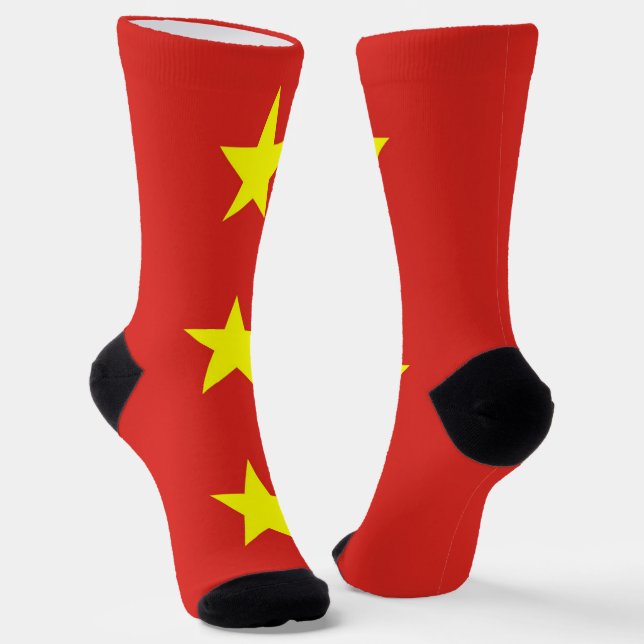 Men crew socks with flag of Vietnam (Angled)