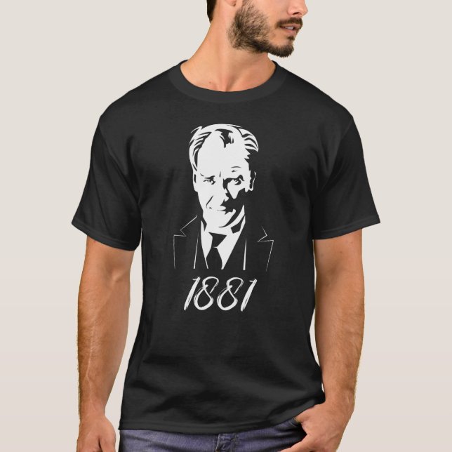 Mens Ataturk Photo April 23 Ataturk Turkei Turkey  T-Shirt (Front)