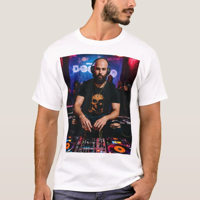 Men's Basic T-Shirt (Front)