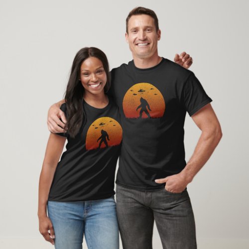 Mens Bigfoot Funny Retro Sasquatch  T_Shirt