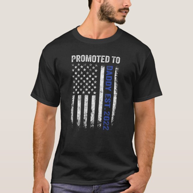 Mens Blue Line Promoted To Daddy 2022 Funny Police T-Shirt (Front)