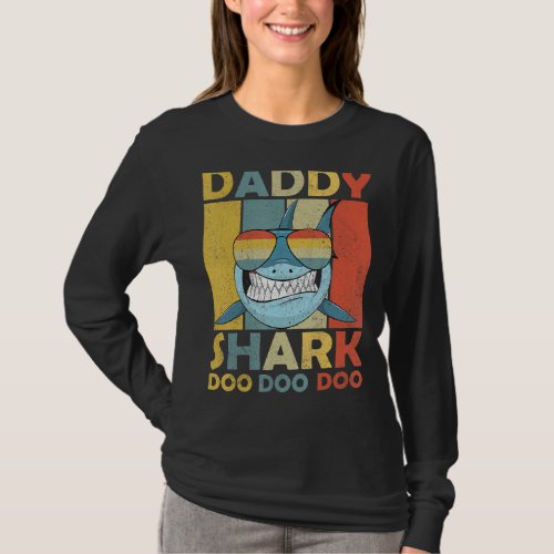 Mens Daddy Shark  Retro Pajamas Father Day Daddy T_Shirt