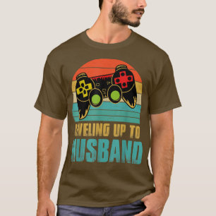 Mens Engagement Gamers Leveling up to Husband for  T-Shirt