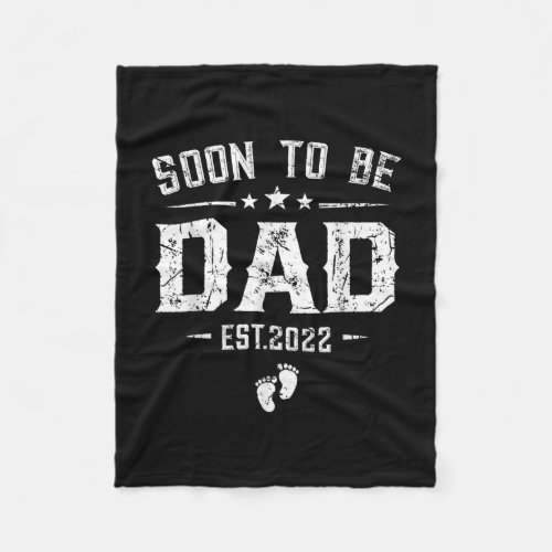 Mens Funny Retro Soon To Be Dad Est 2022 New Dad  Fleece Blanket