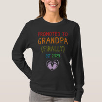 Mens Gay Grandpa 2023 New Baby First Time LGBTQ Ga T-Shirt