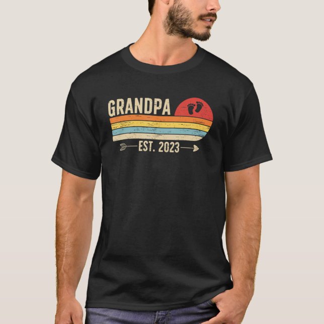 Mens Grandpa 2023 New First Time Grandpa To Be T-Shirt (Front)