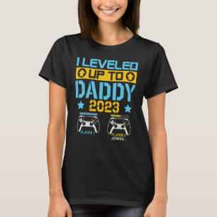 Mens I Leveled Up To Daddy 2023 Soon To Be Dad 202 T-Shirt