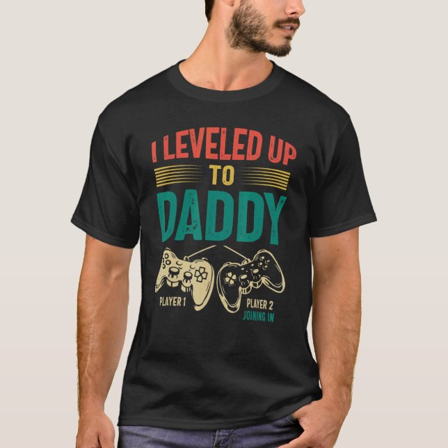Mens I Leveled Up To Daddy 2023  Soon To Be Dad 20 T-Shirt (Front)