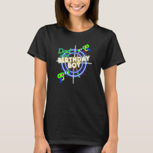 Mens Laser Tag Birthday Boy Lasertag Party Dad Mat T-Shirt