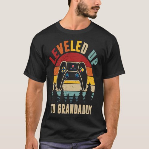 Mens Leveled Up To Grandaddy Video Gamer Fathers  T_Shirt