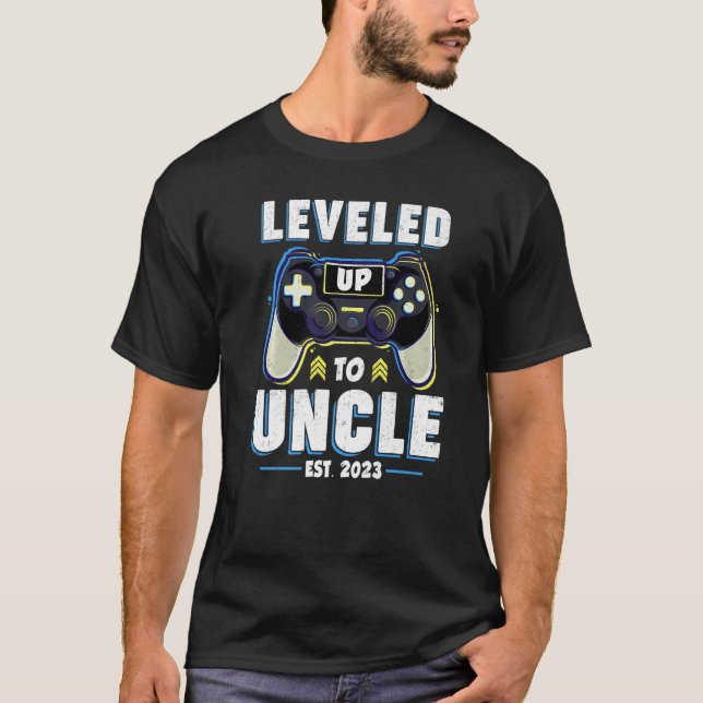 Mens Leveled Up To Uncle EST 2023 Gamepad Game Con T-Shirt (Front)