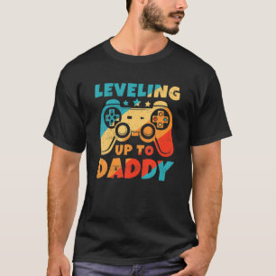 Mens Leveling Up To Daddy Gamer Dad Pregnancy Anno T-Shirt