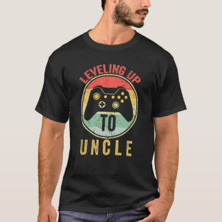 Mens Leveling Up To Uncle 2022 Pregnancy Announcem T-Shirt